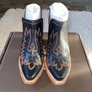 Ariat Dixon Boots